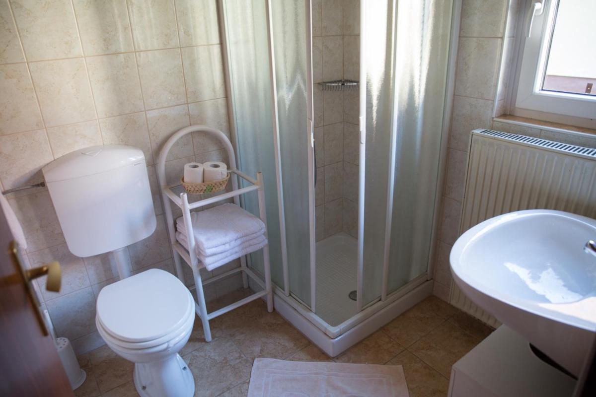 Апартаменты Apartmaji Luka Ратече Экстерьер фото